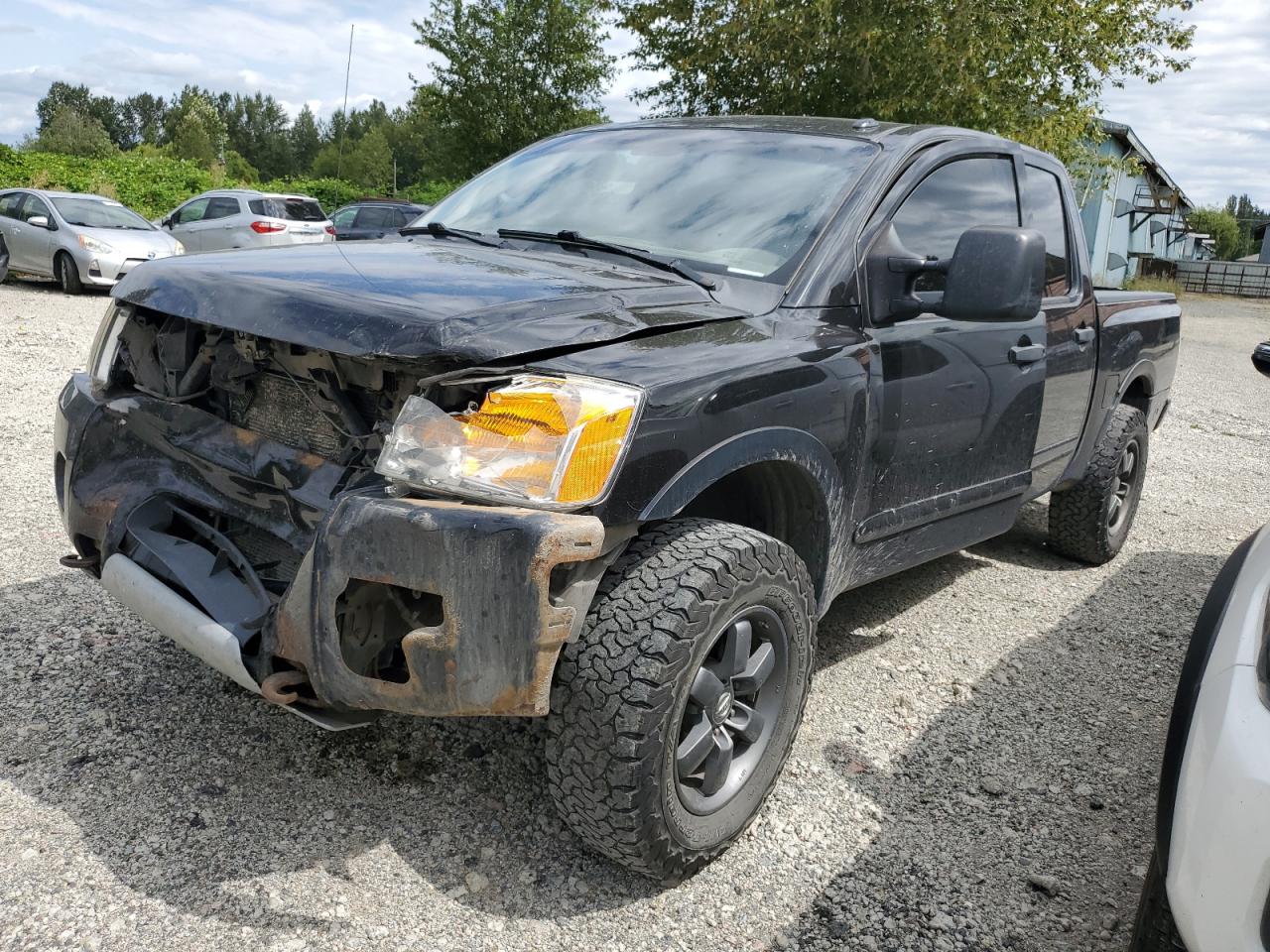 NISSAN TITAN S 2013