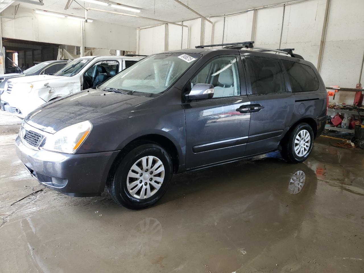 KIA SEDONA LX 2012