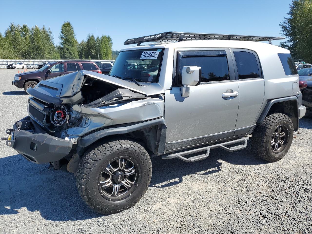 TOYOTA FJ CRUISER 2011