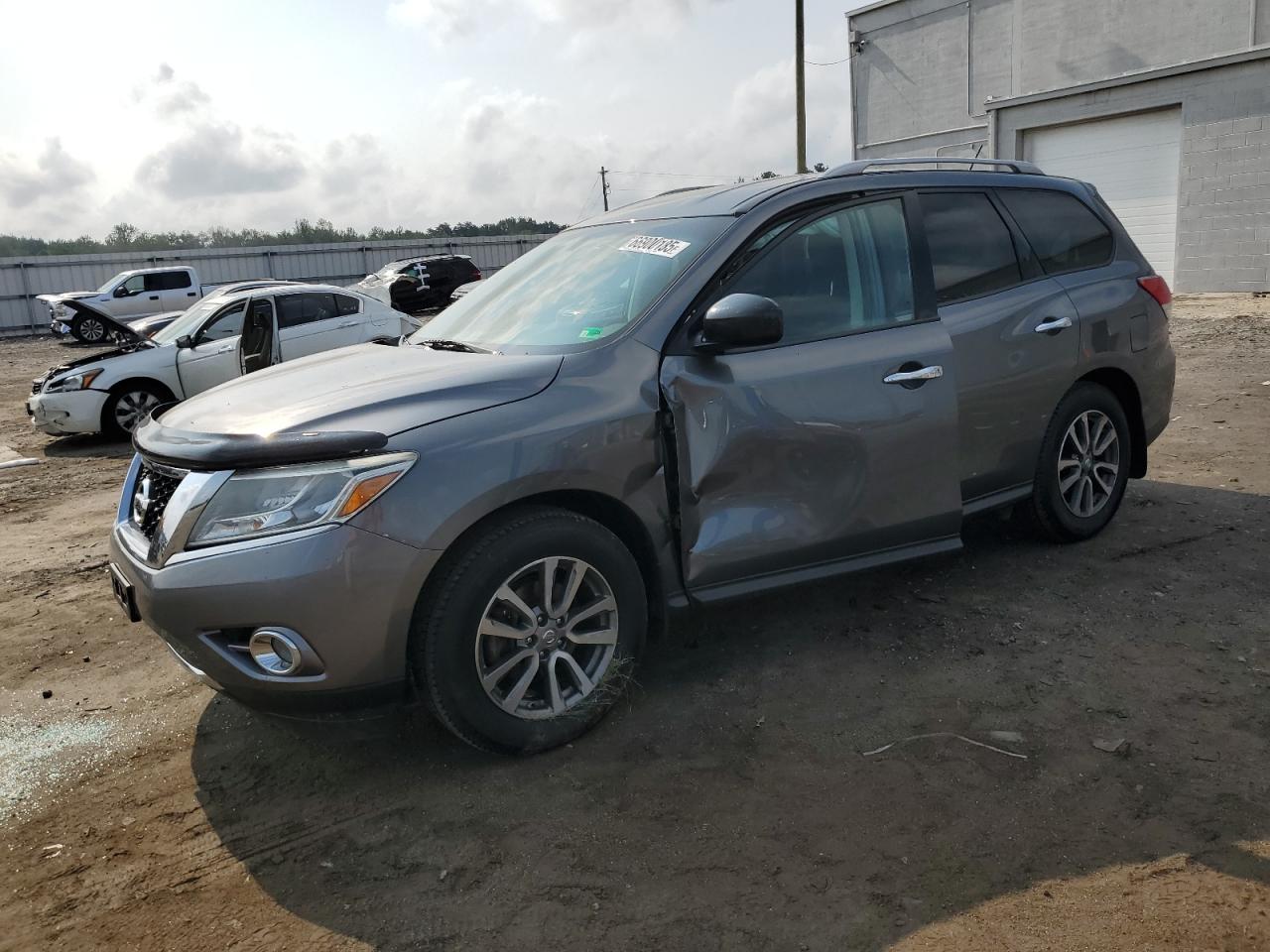 NISSAN PATHFINDER 2016