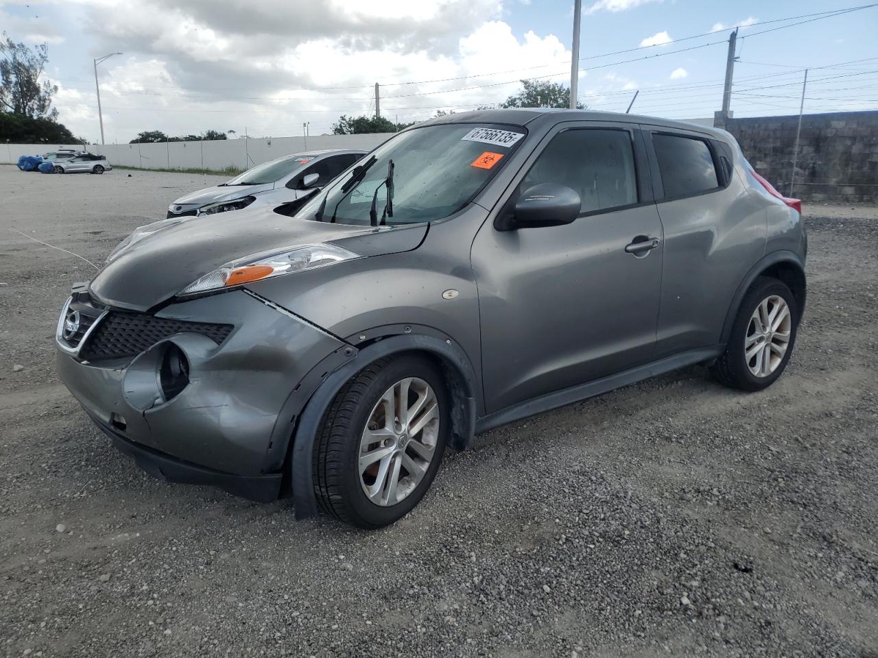 NISSAN JUKE S 2011