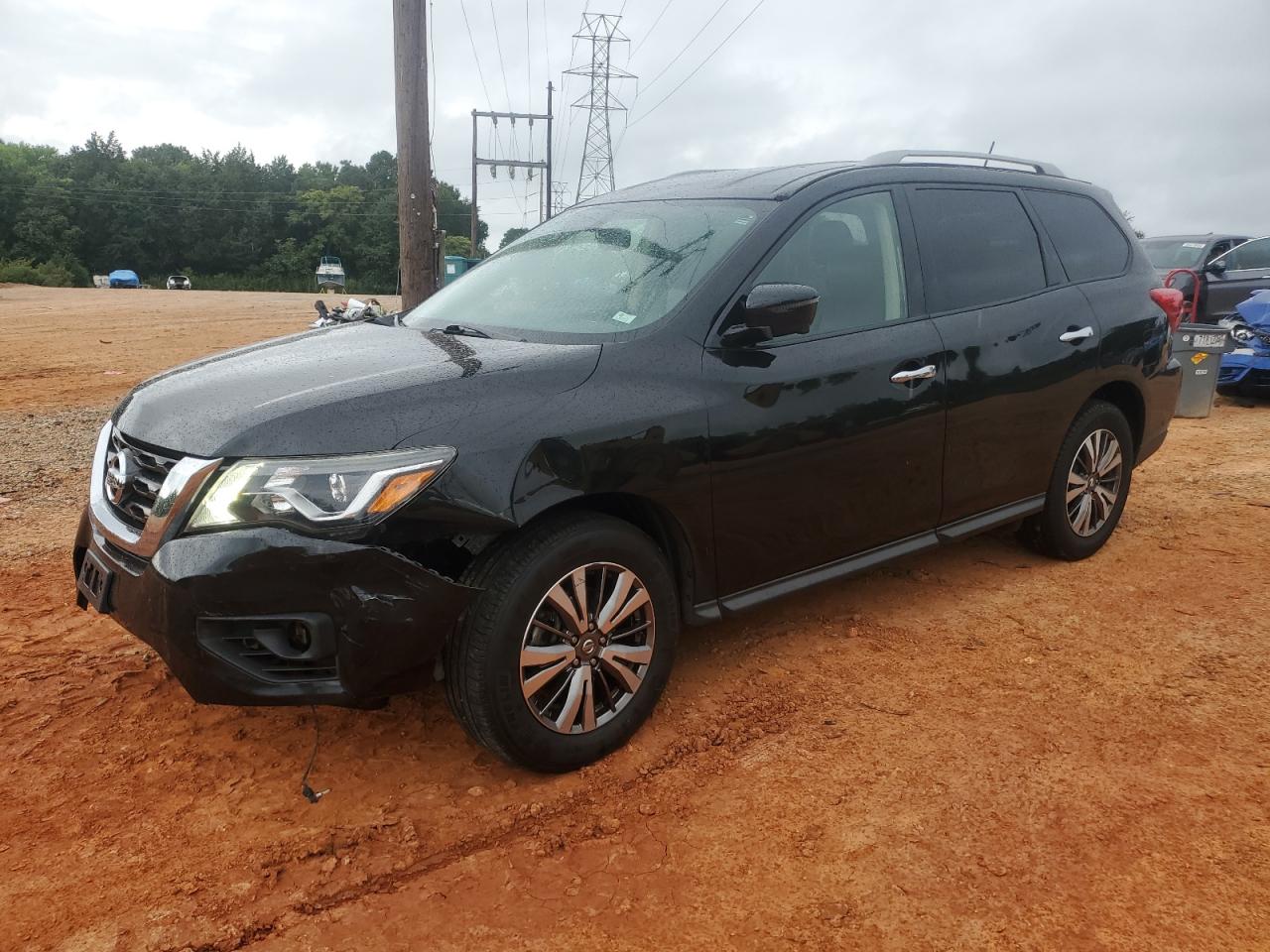 NISSAN PATHFINDER 2018