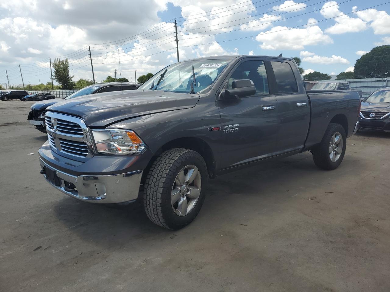 RAM 1500 SLT 2016
