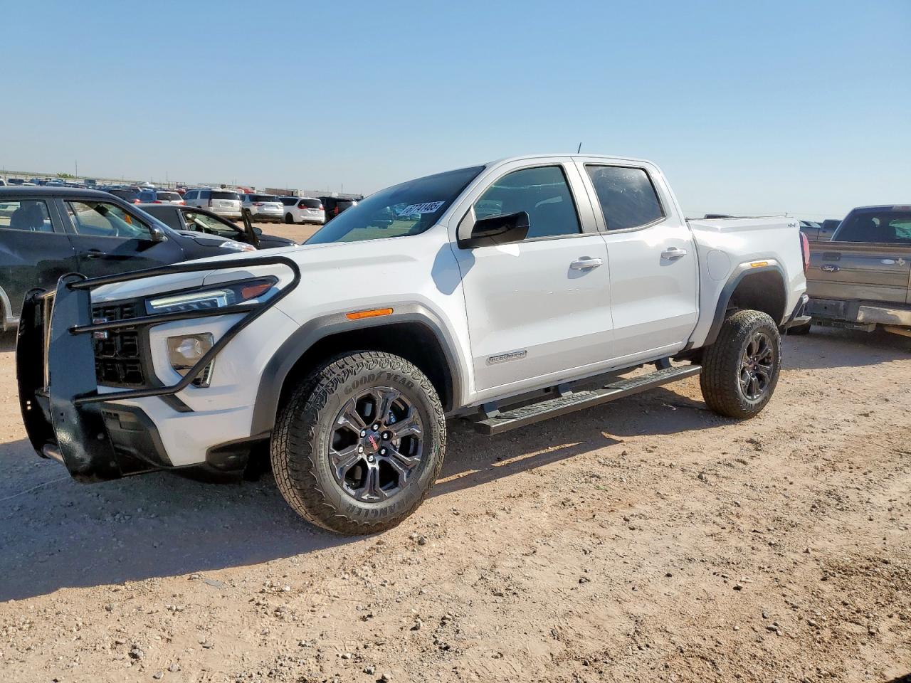 GMC CANYON ELE 2025