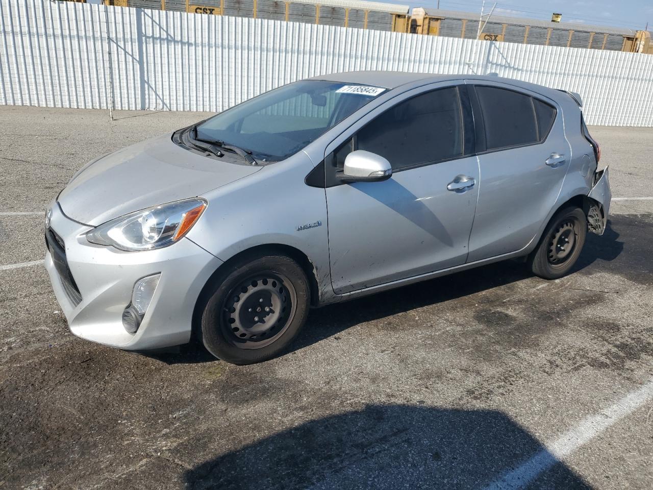 TOYOTA PRIUS C 2015