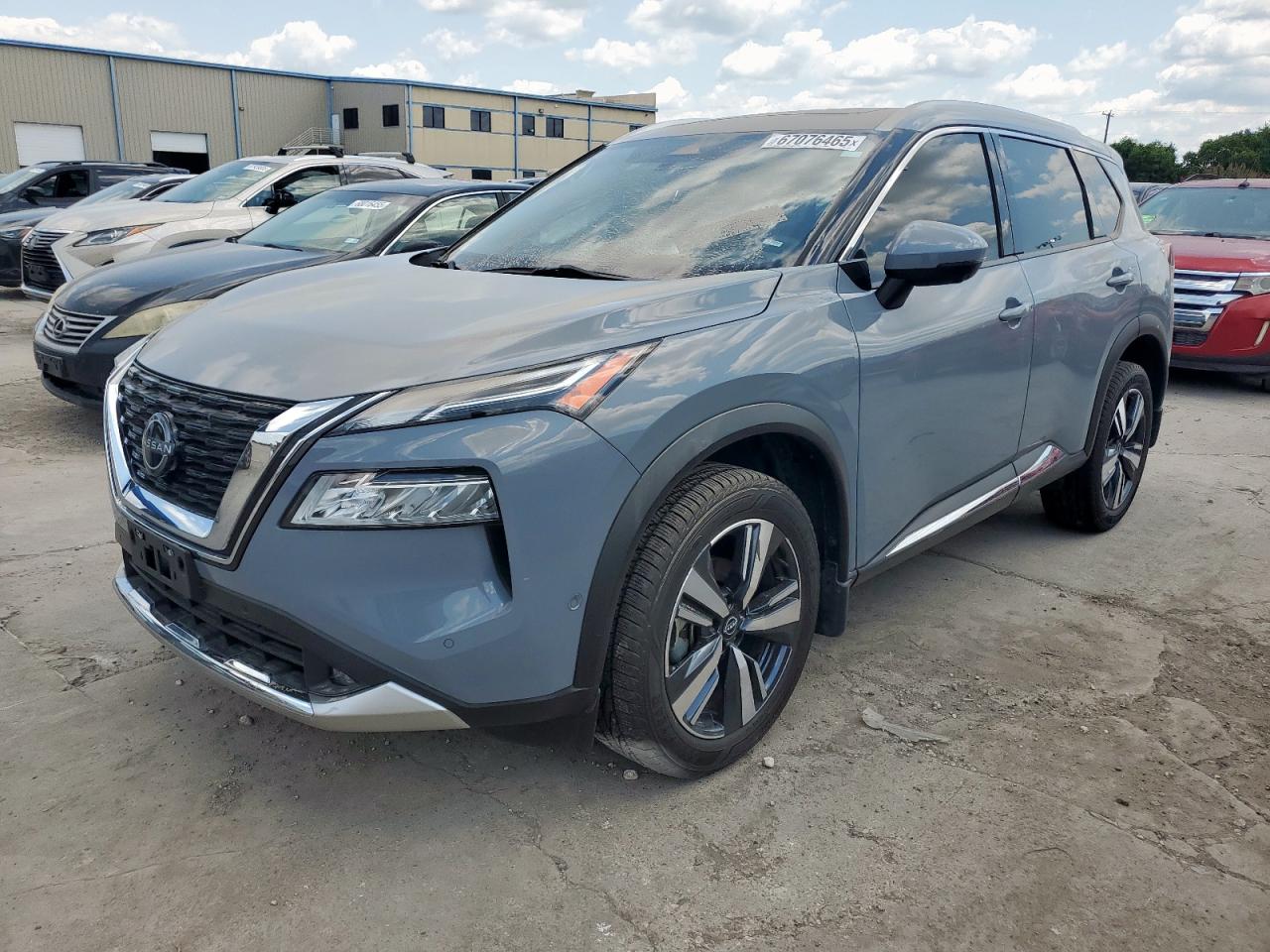 NISSAN ROGUE PLAT 2023