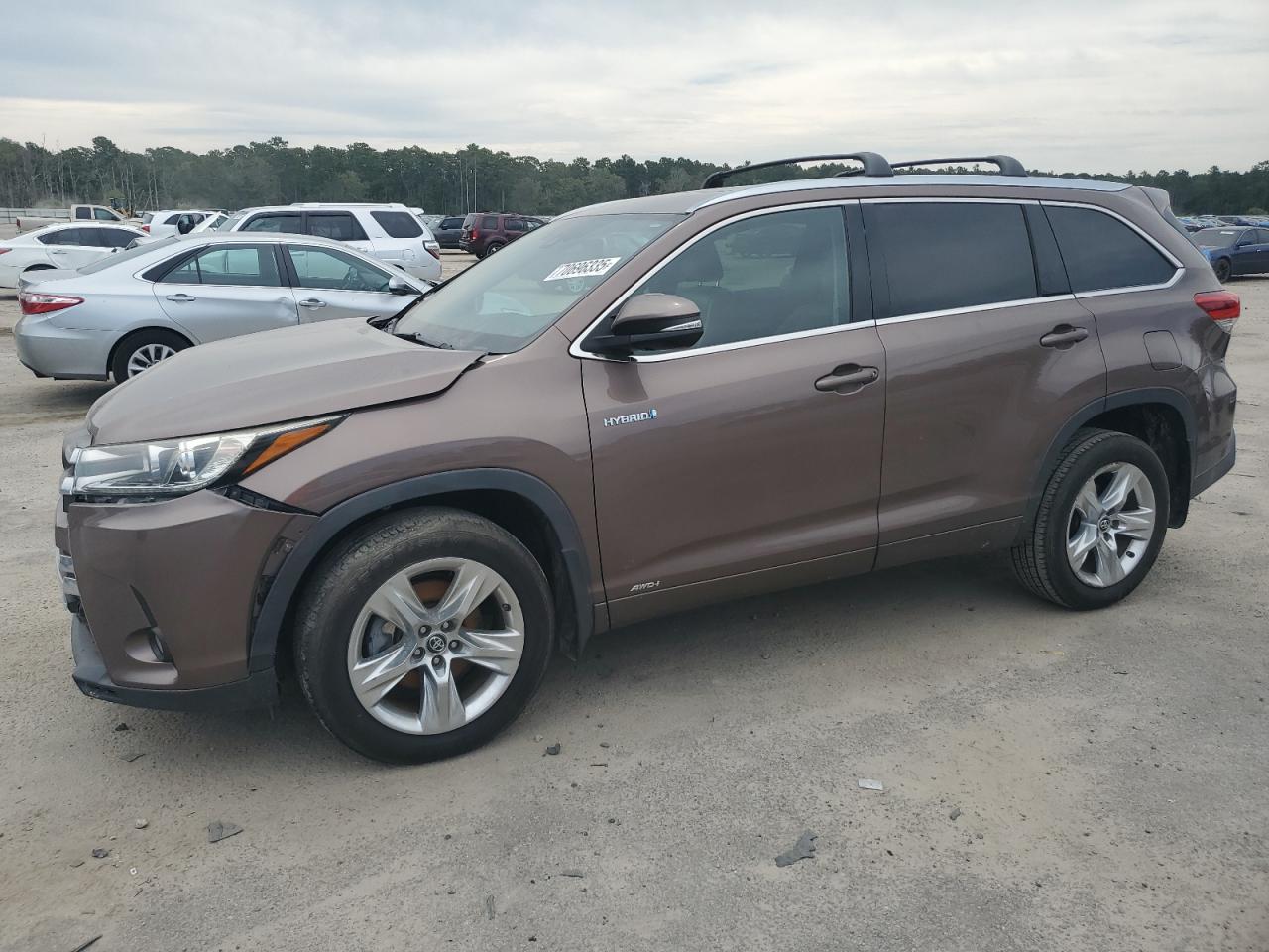 TOYOTA HIGHLANDER HYBRID LIMITED 2017