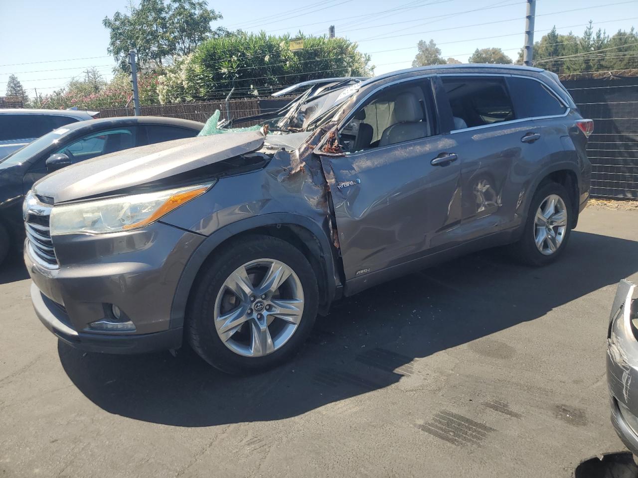 TOYOTA HIGHLANDER HYBRID LIMITED 2016