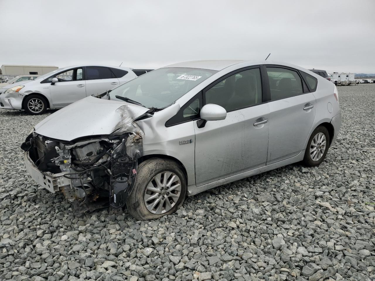 TOYOTA PRIUS PLUG-IN 2013
