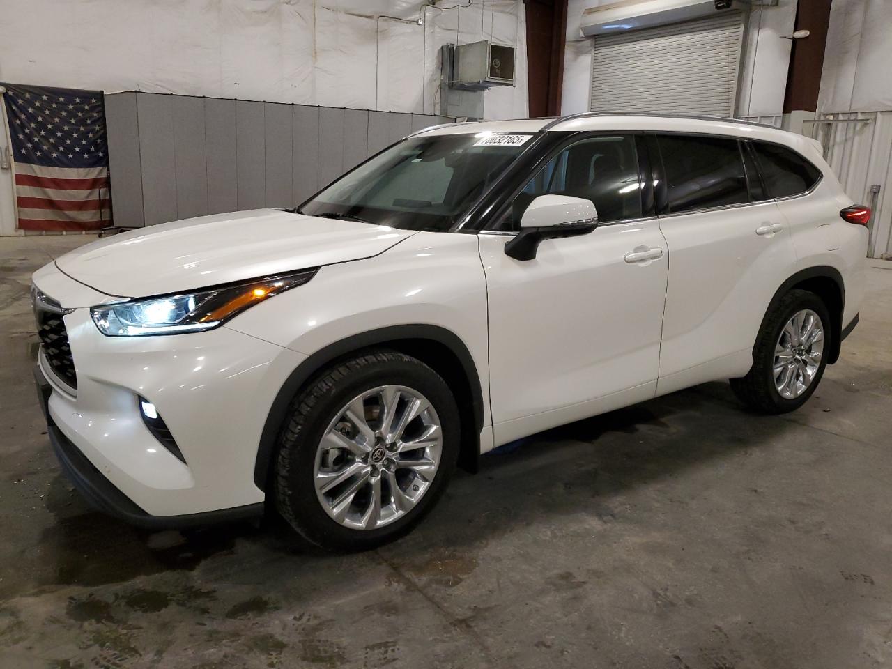 TOYOTA HIGHLANDER 2020