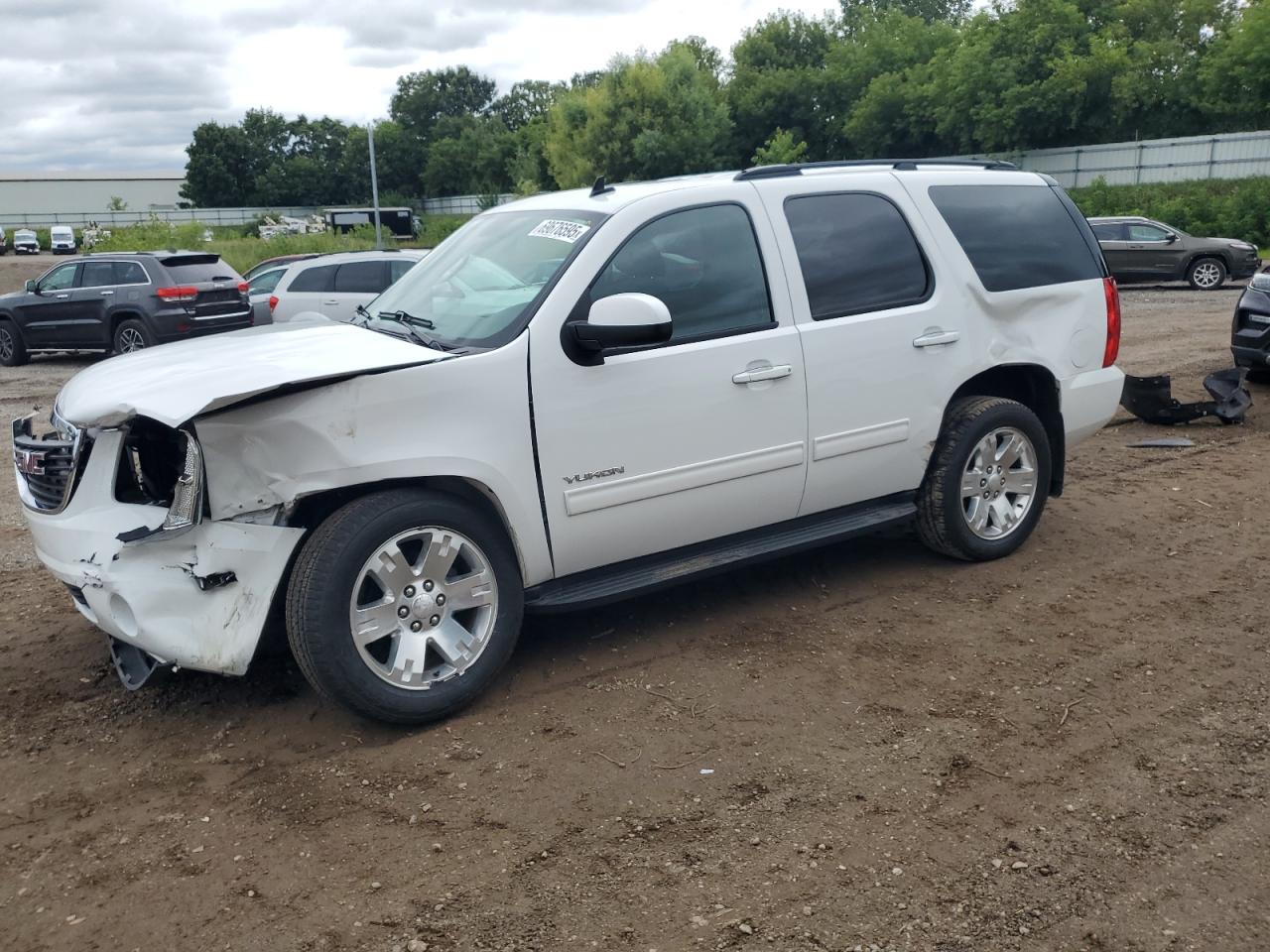 GMC YUKON SLE 2011