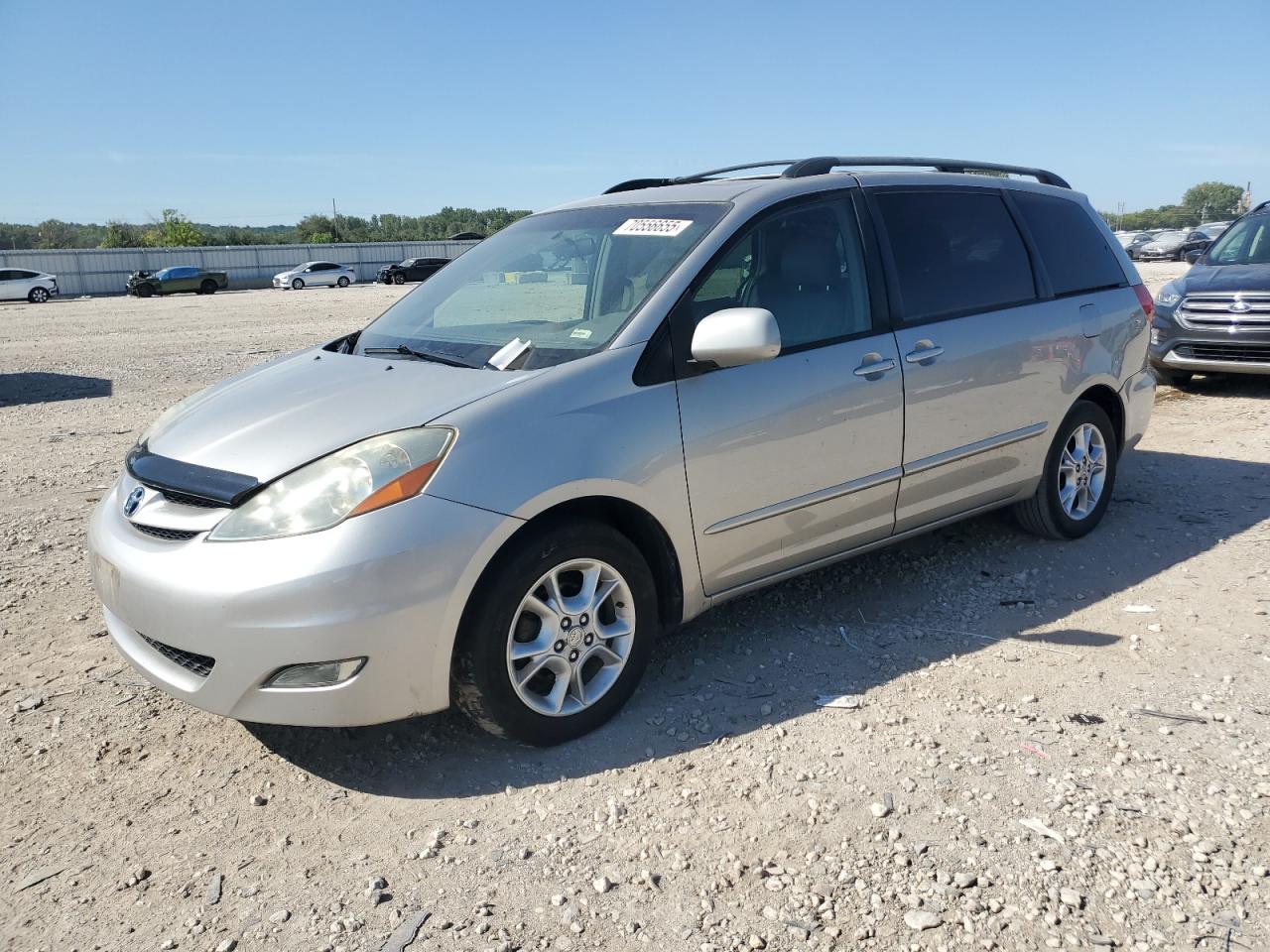TOYOTA SIENNA XLE 2006