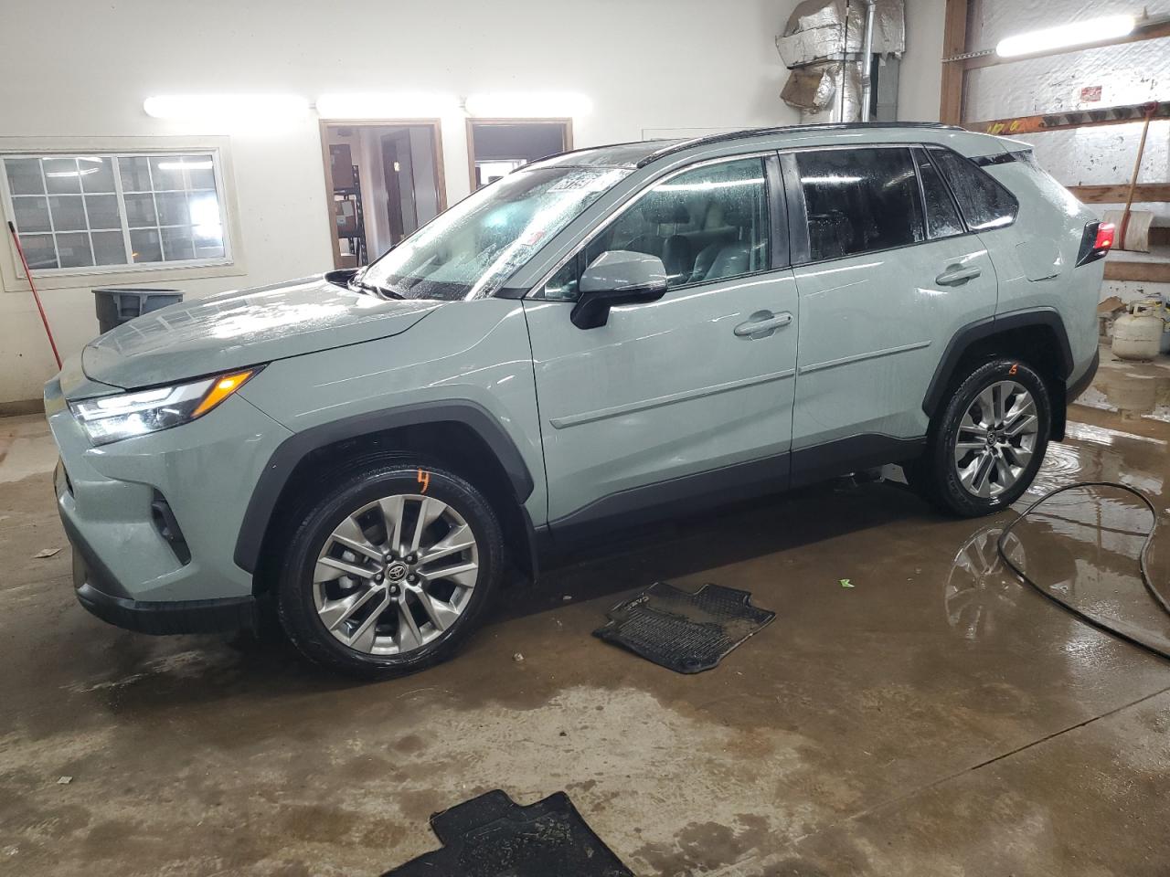 TOYOTA RAV4 XLE P 2023