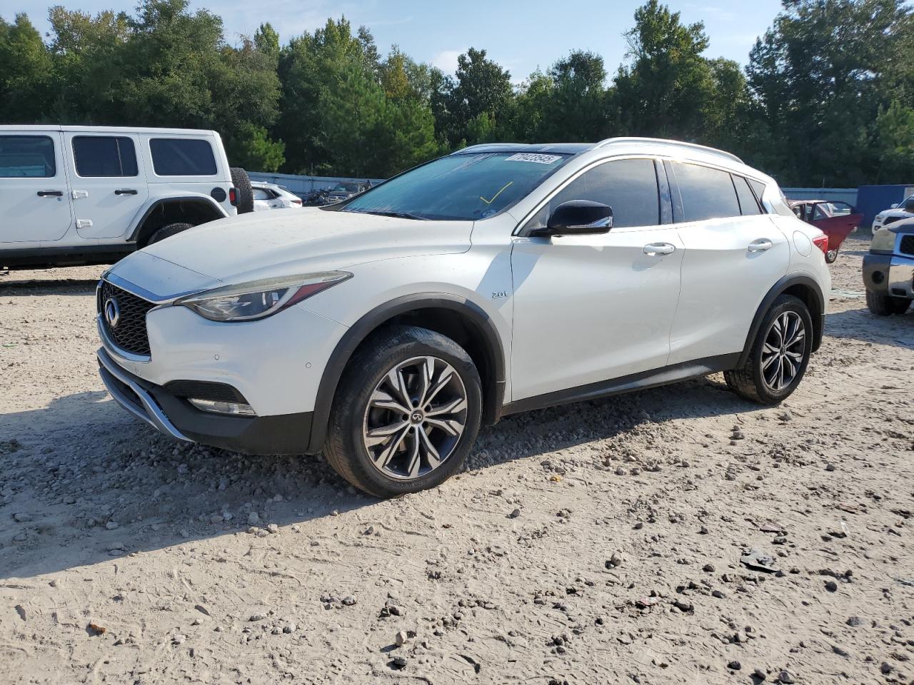 INFINITI QX30 BASE 2017