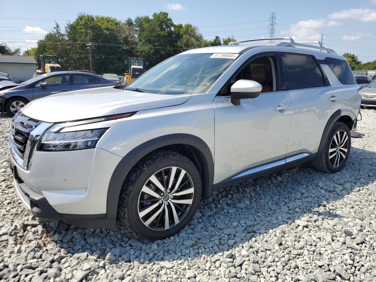 NISSAN PATHFINDER PLATINUM 2023