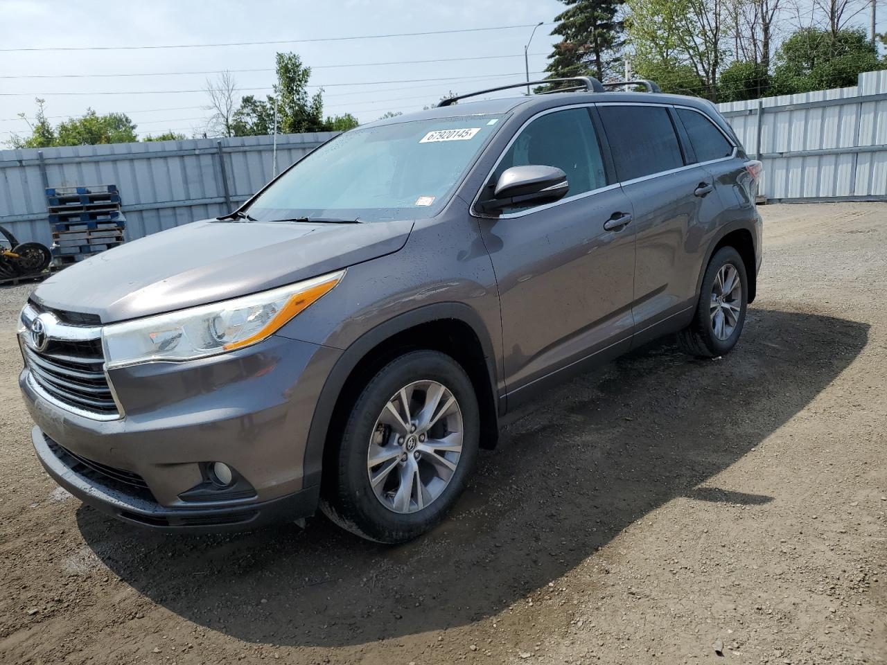 TOYOTA HIGHLANDER 2016