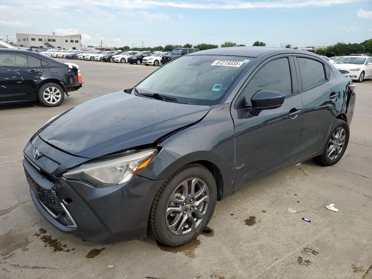 TOYOTA YARIS L 2019
