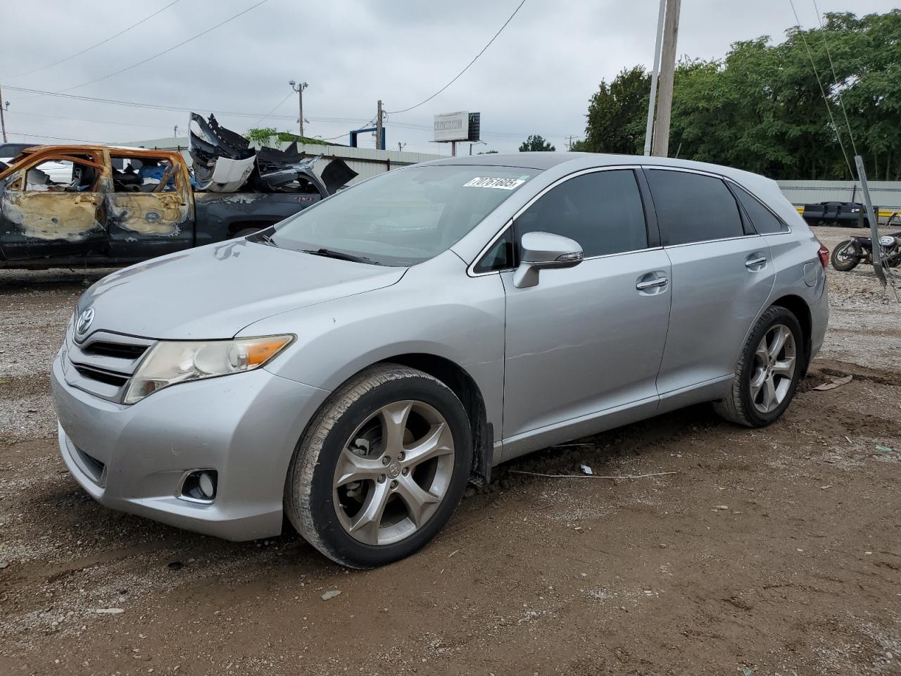 TOYOTA VENZA LE 2015
