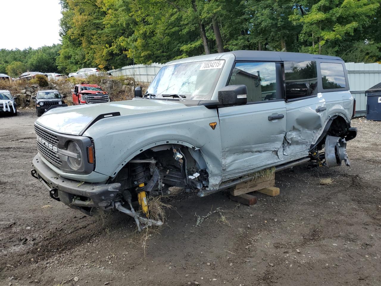 FORD BRONCO BAD 2024