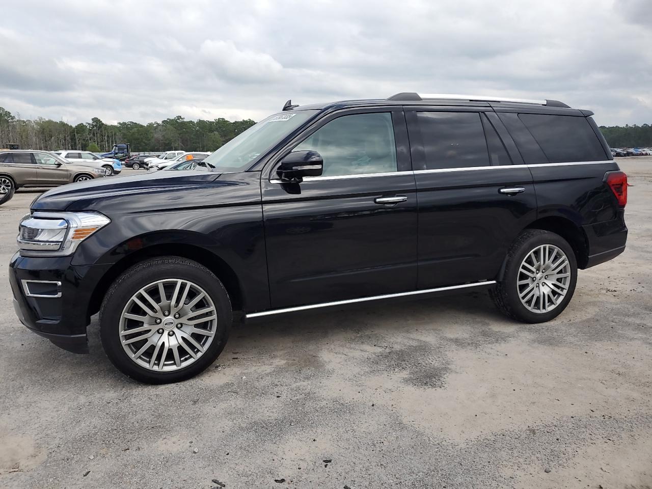FORD EXPEDITION 2023