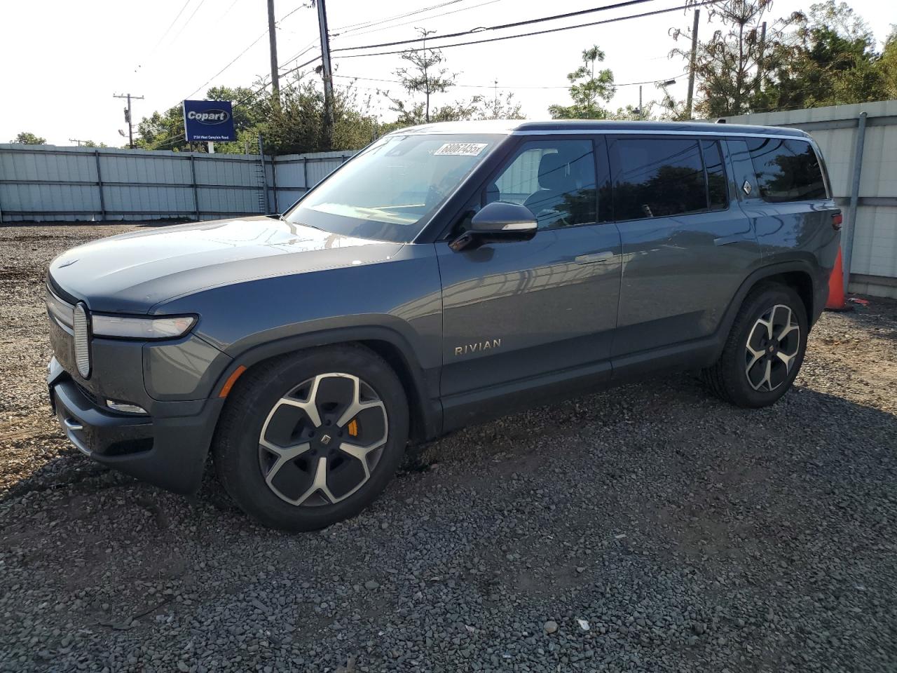 RIVIAN R1S ADVENTURE 2024