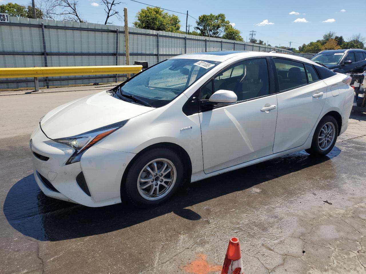 TOYOTA PRIUS 2018