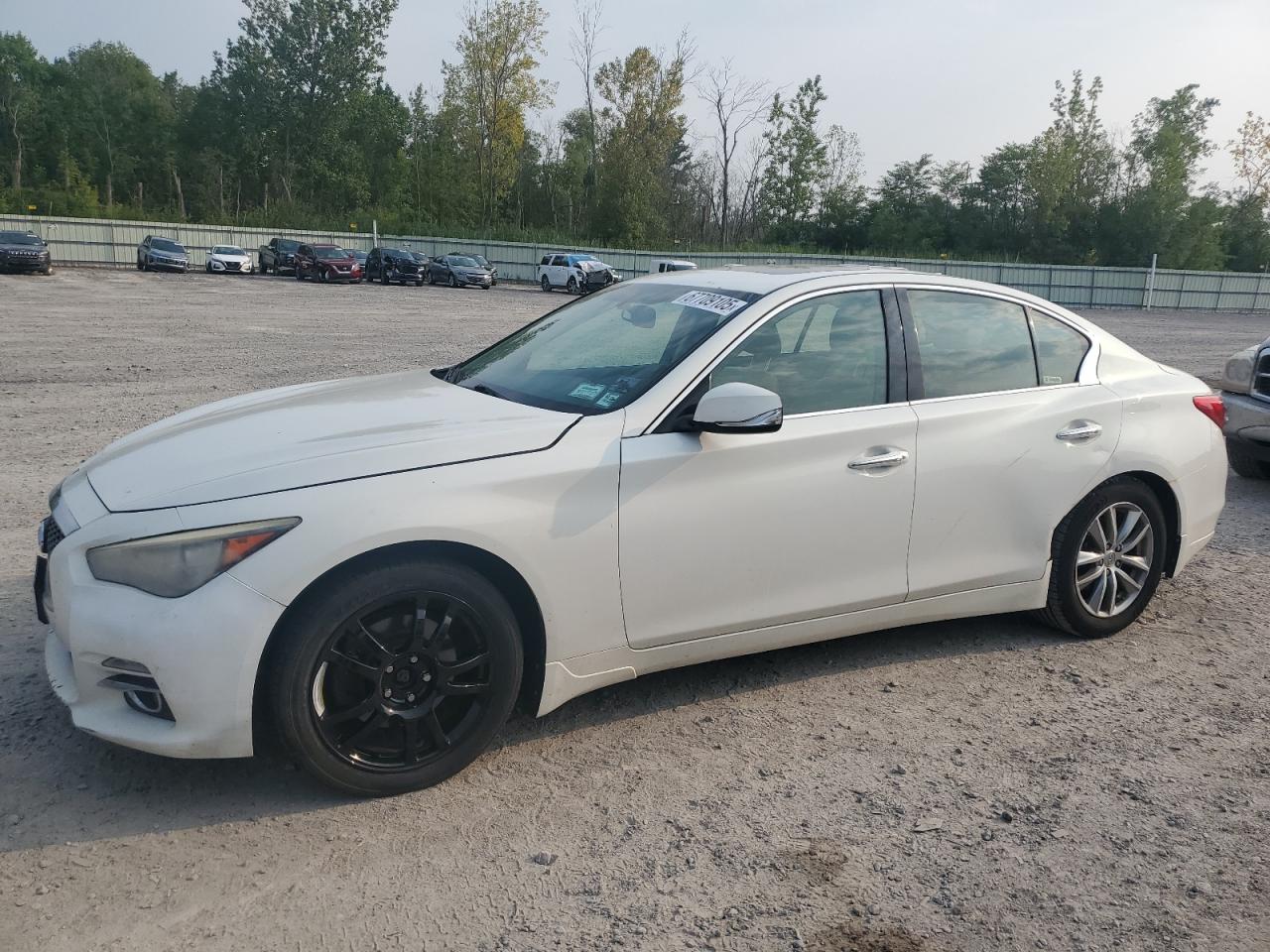 INFINITI Q50 BASE 2014