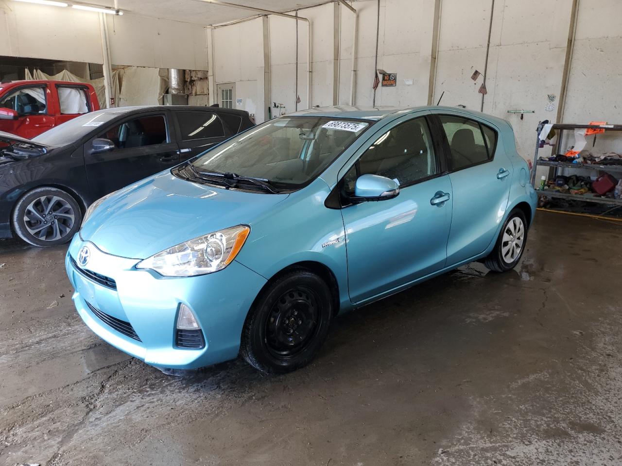 TOYOTA PRIUS C 2013