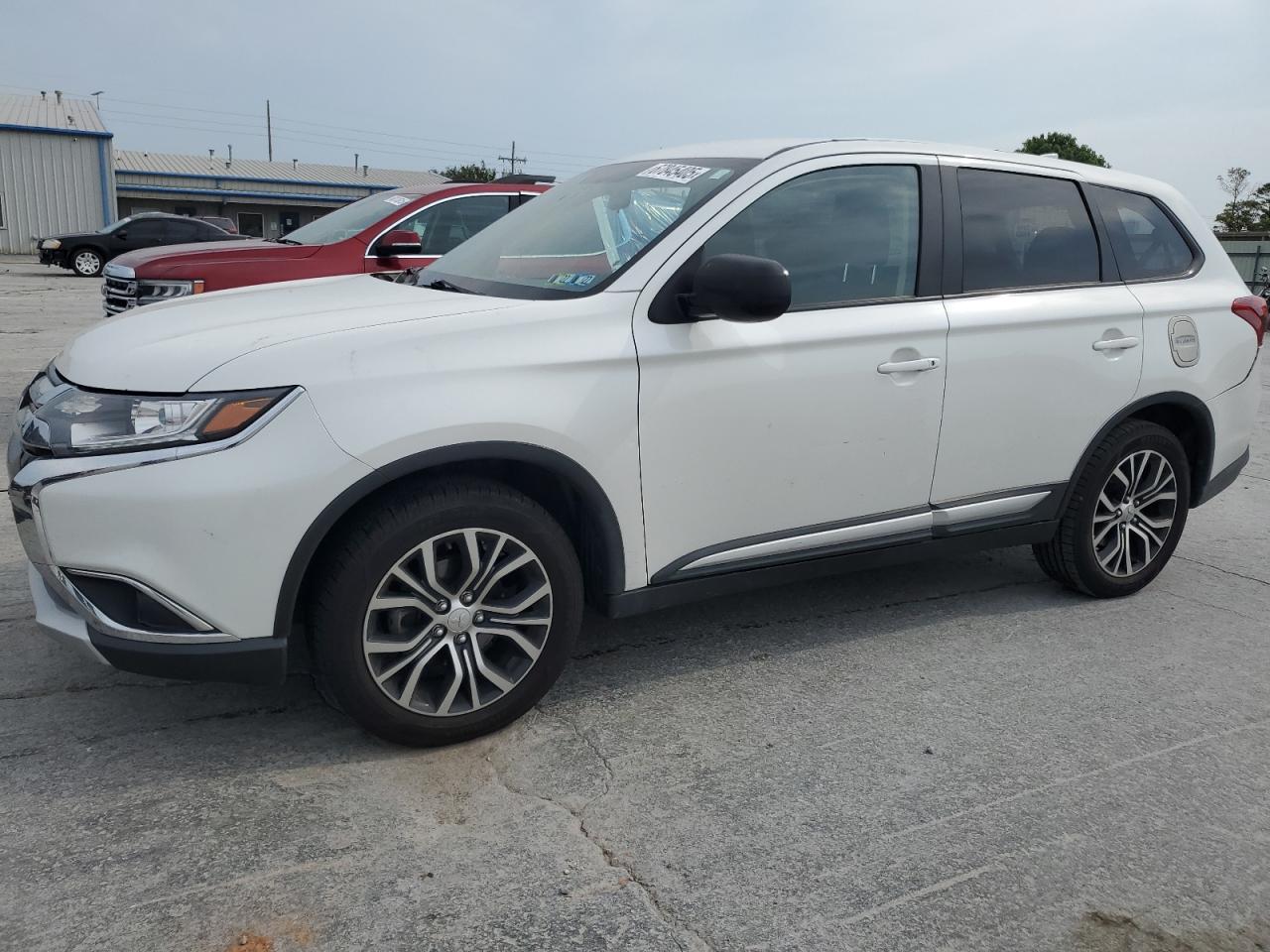 MITSUBISHI OUTLANDER 2018