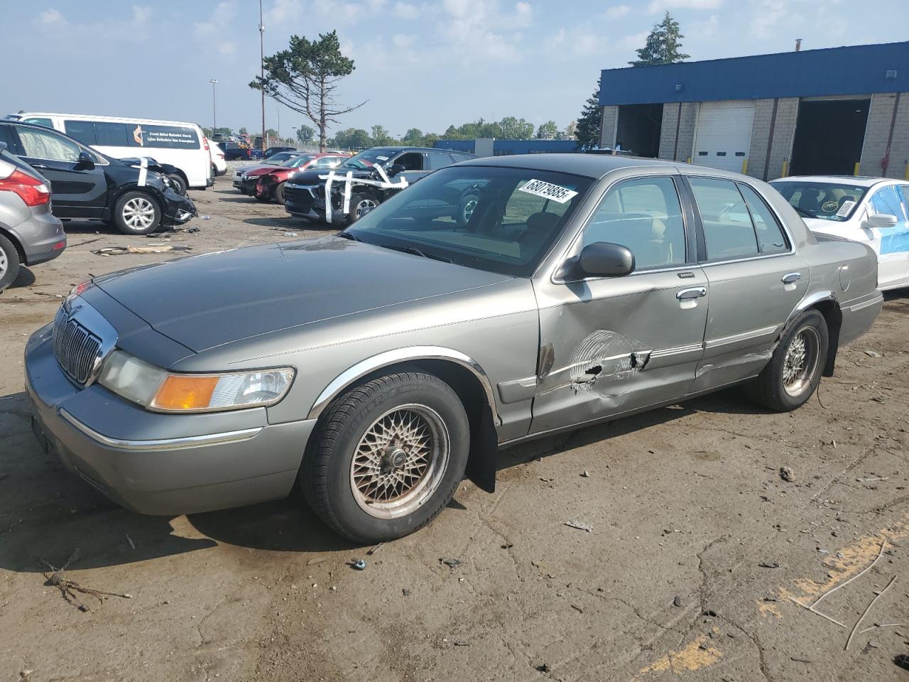 MERCURY GRAND MARQUIS GS 2002