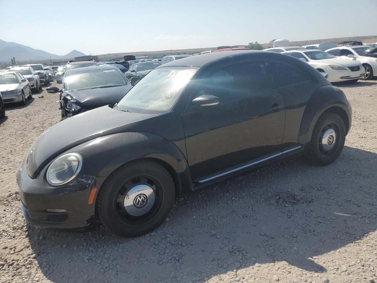 VOLKSWAGEN BEETLE 1.8 2015