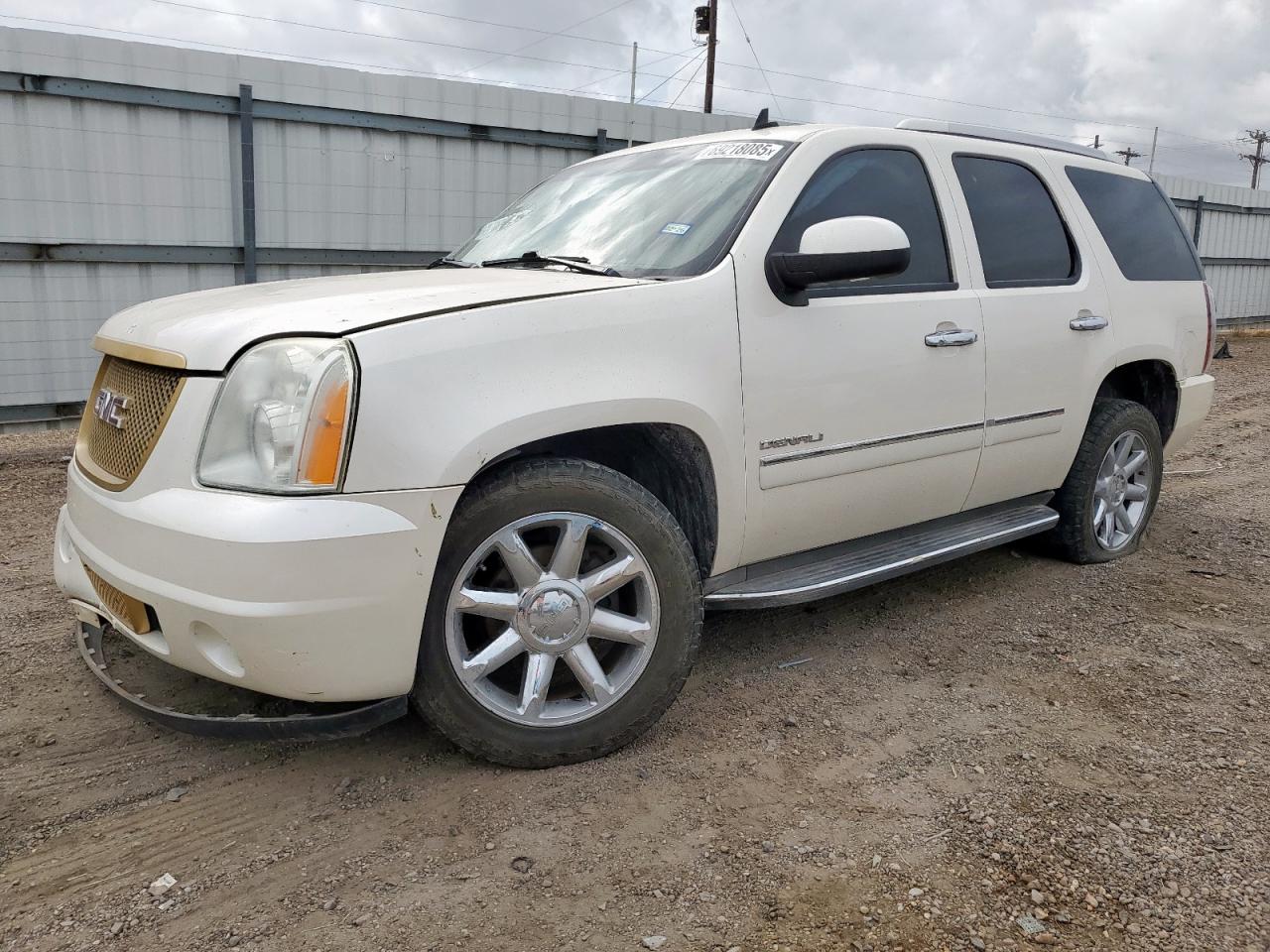 GMC YUKON DENA 2011