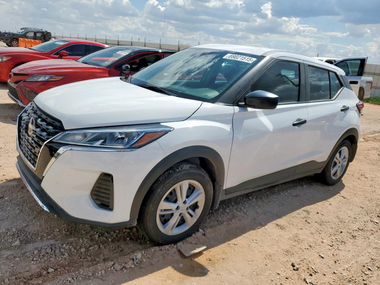 NISSAN KICKS S 2024