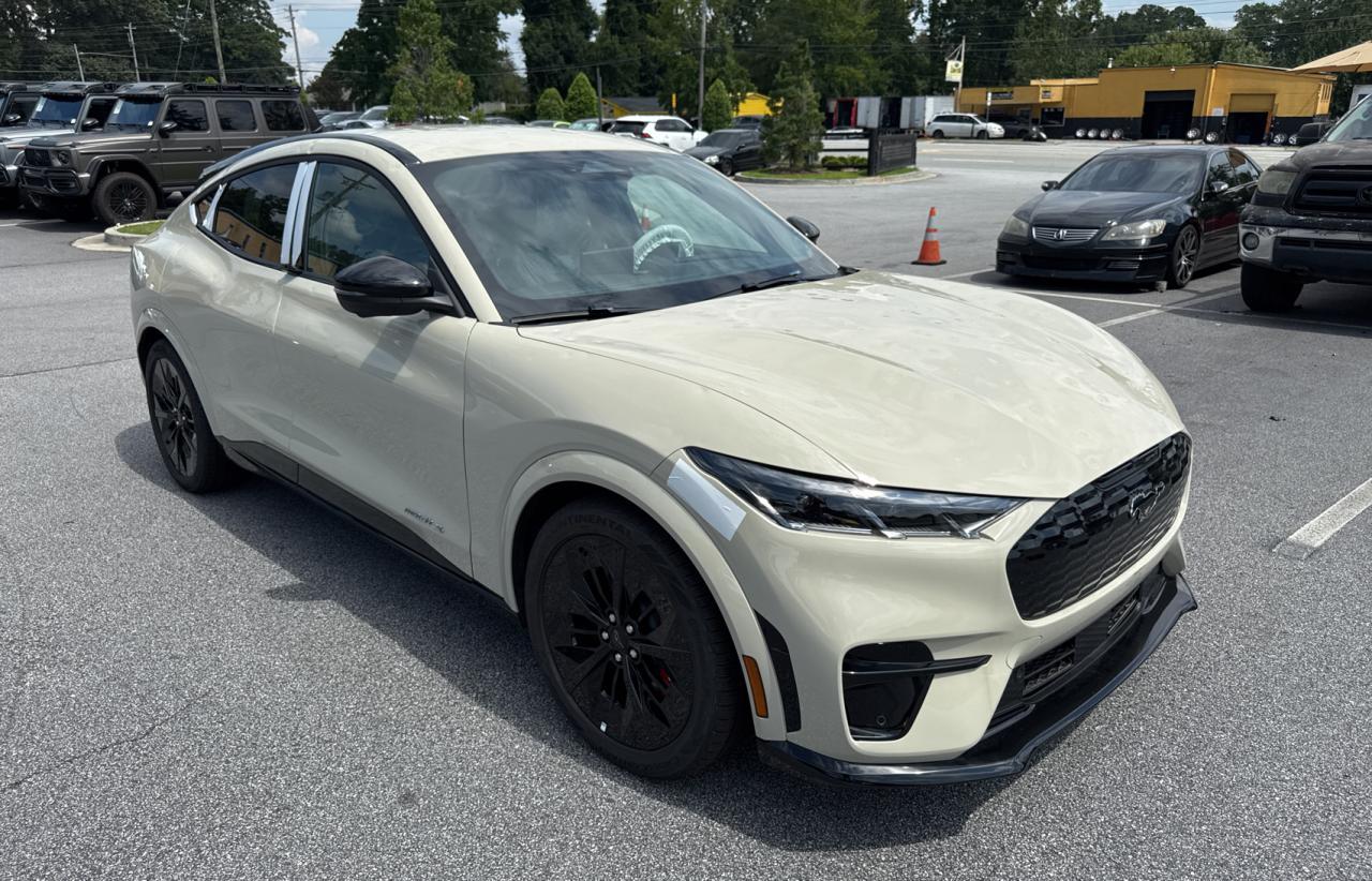 FORD MUSTANG MA 2025