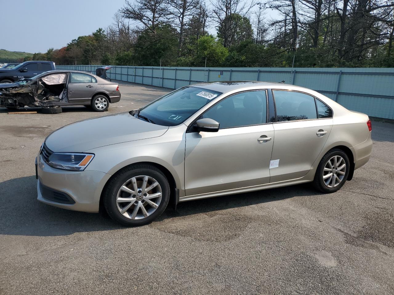 VOLKSWAGEN JETTA SE 2012