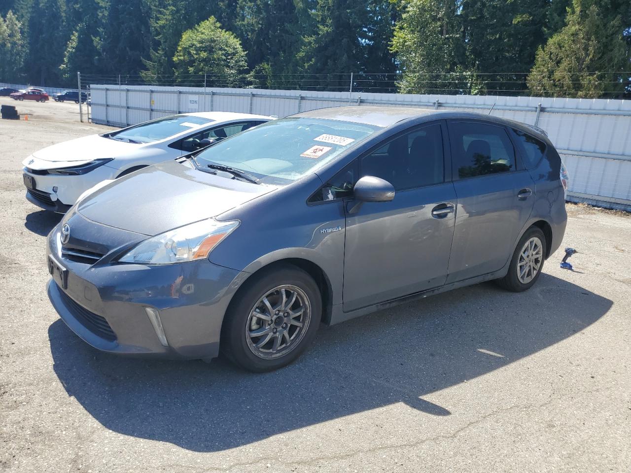 TOYOTA PRIUS V 2013
