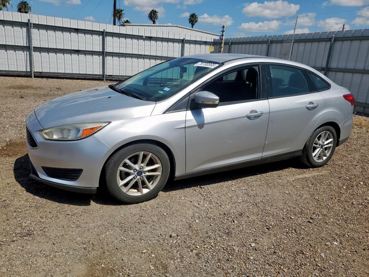 FORD FOCUS SE 2015