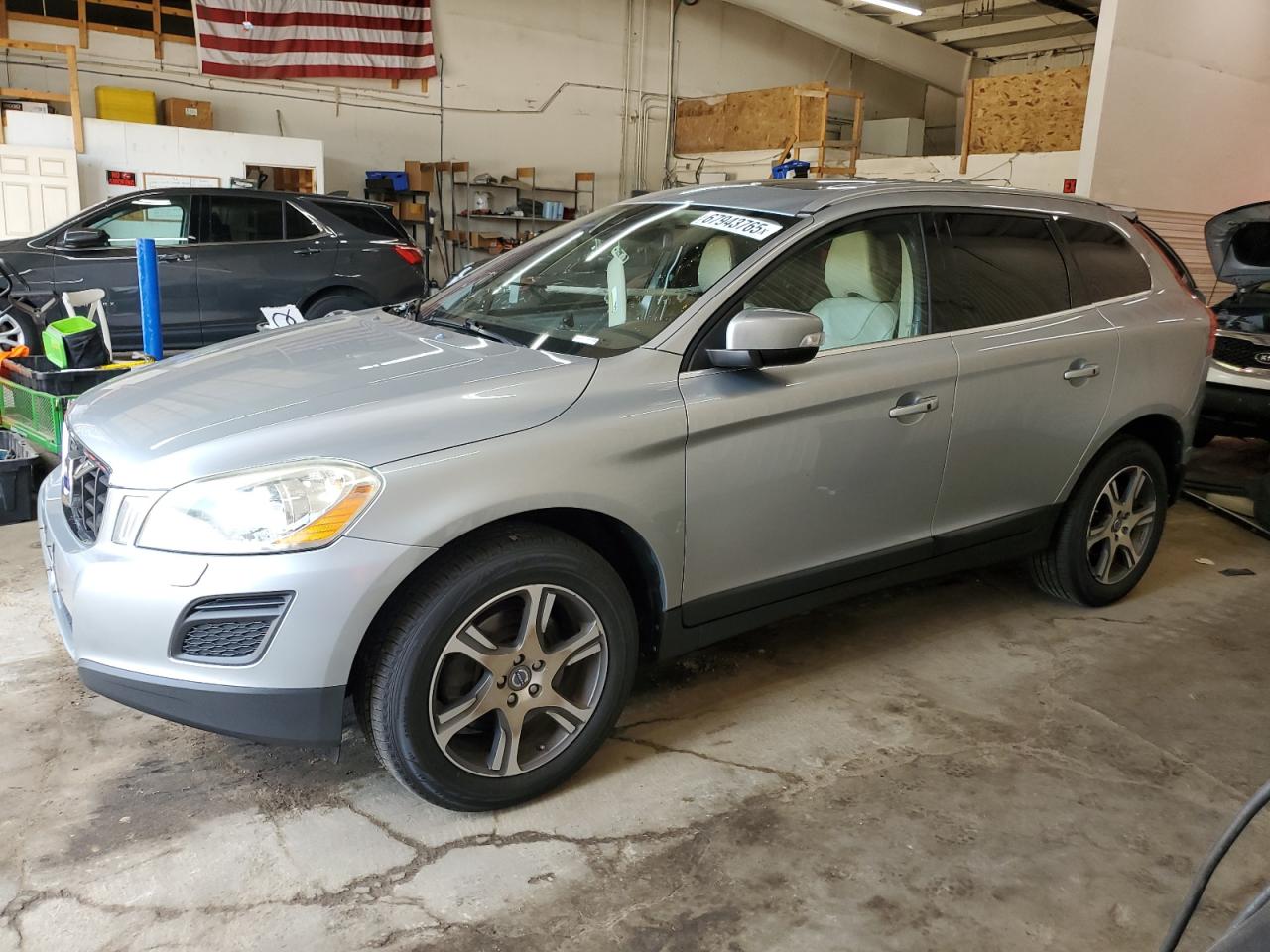 VOLVO XC60 T6 2013
