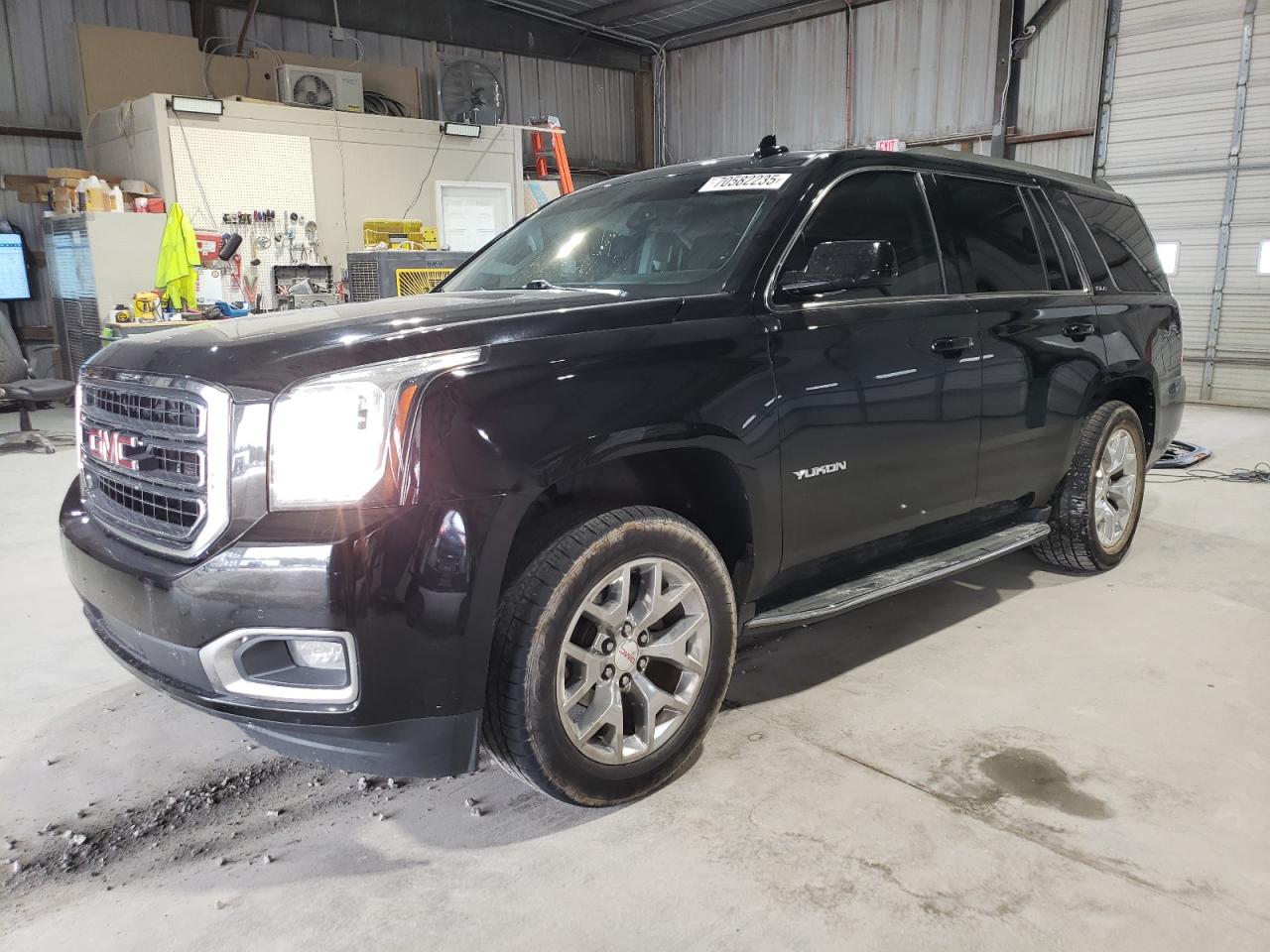 GMC YUKON SLE 2016