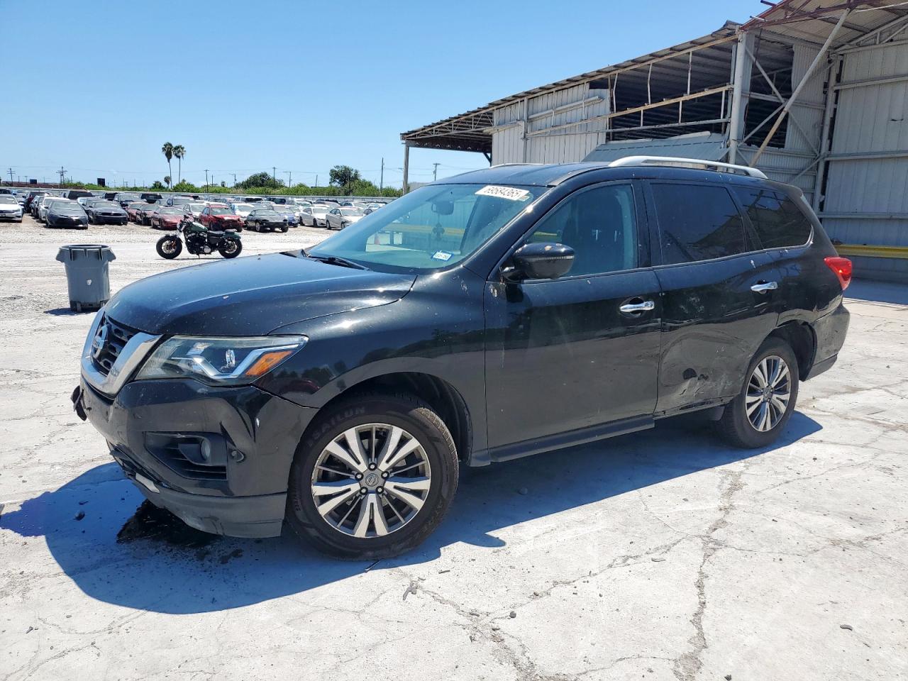 NISSAN PATHFINDER 2019