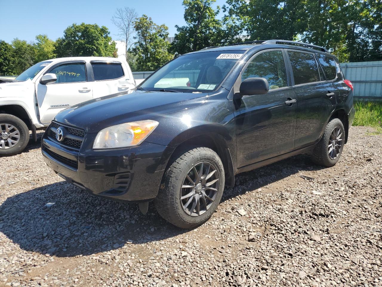 TOYOTA RAV4 2011