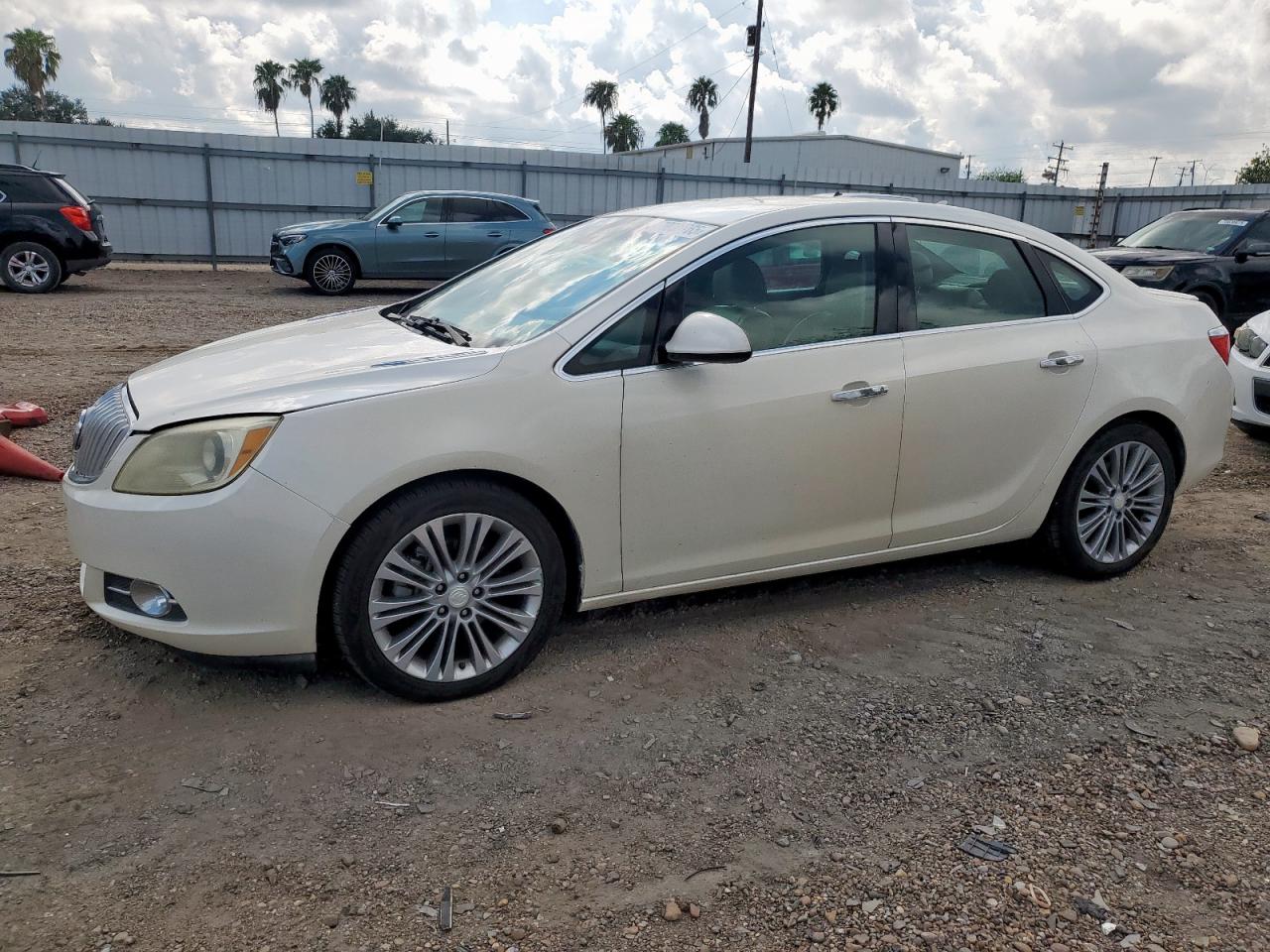 BUICK VERANO 2013