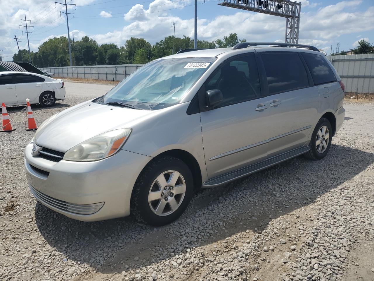 TOYOTA SIENNA CE 2005
