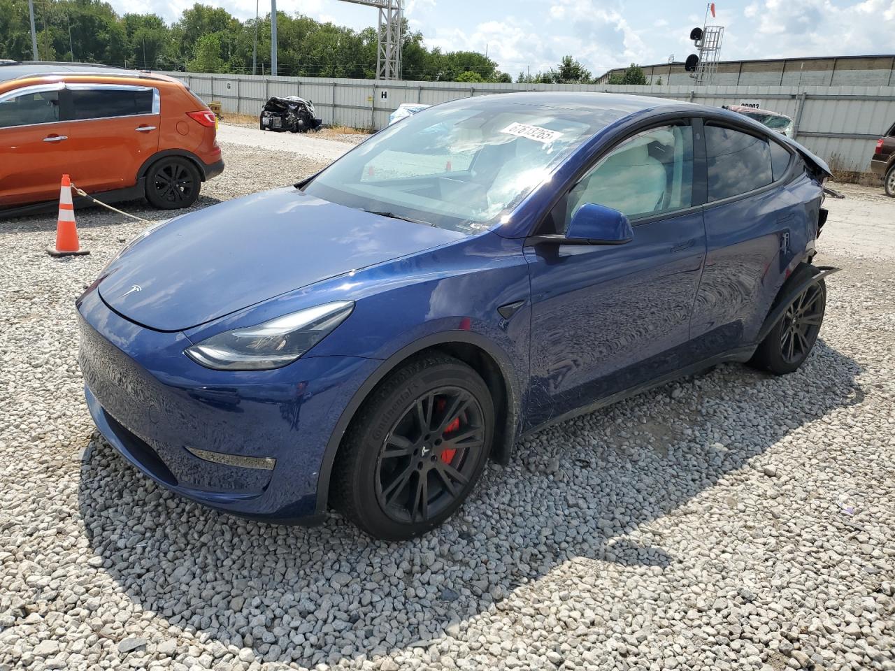 TESLA MODEL Y 2023