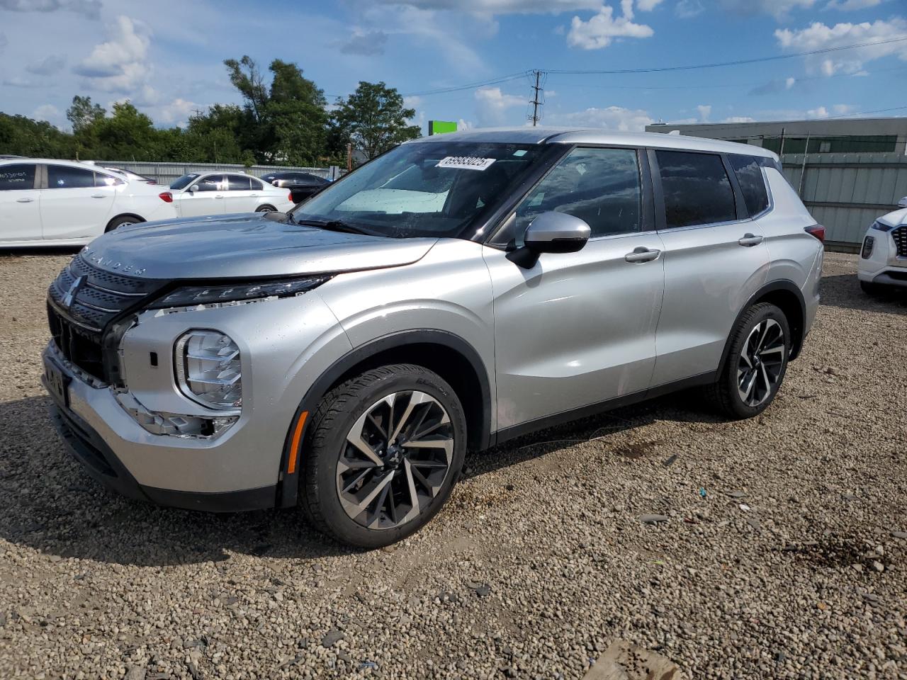 MITSUBISHI OUTLANDER 2022