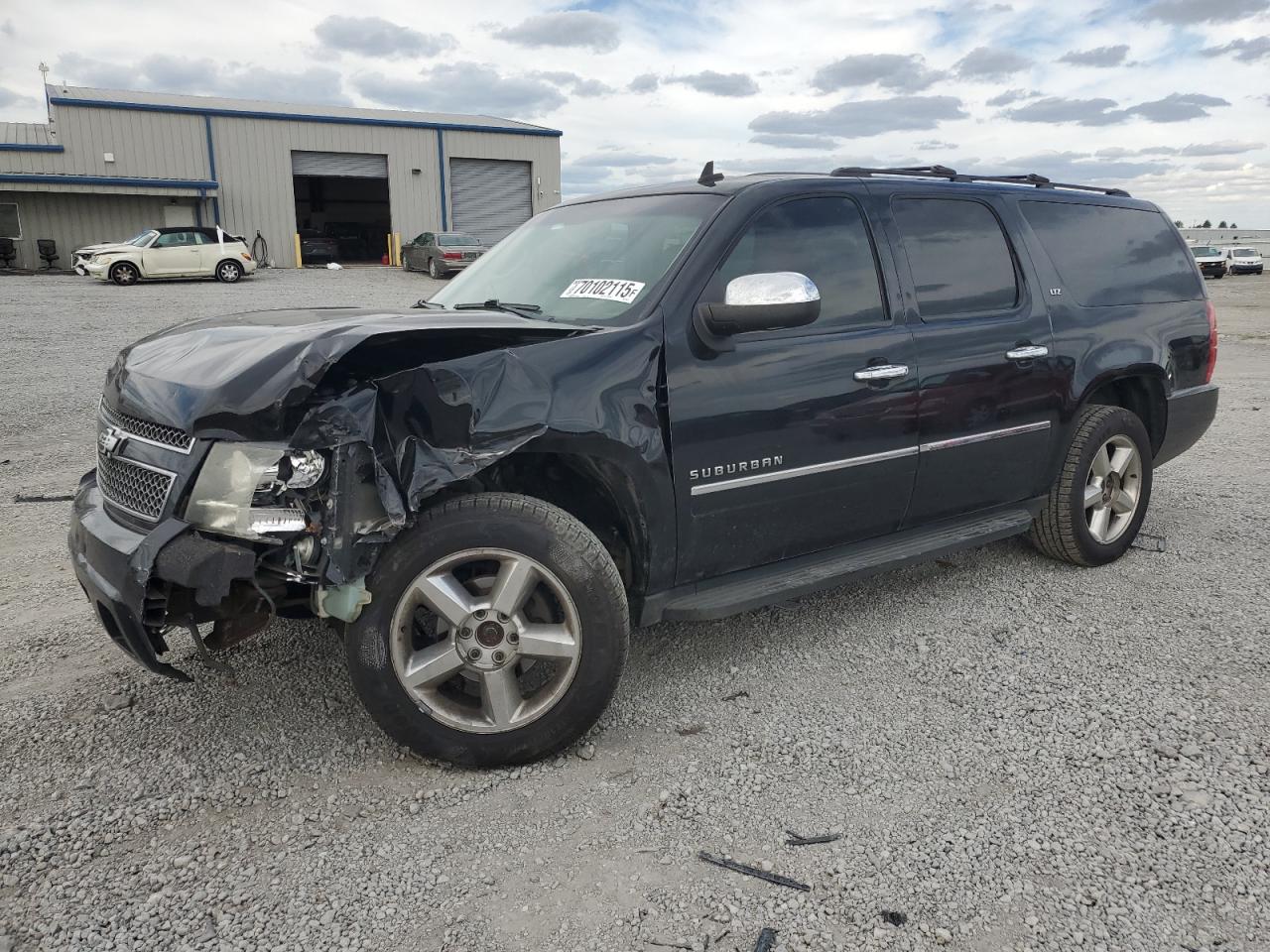 CHEVROLET SUBURBAN 2011