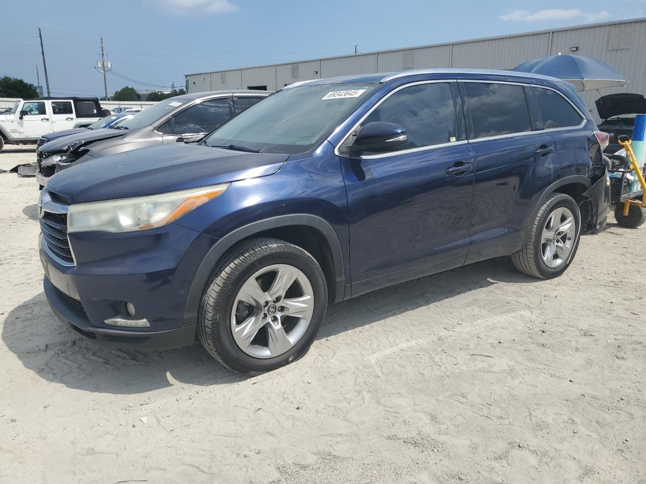TOYOTA HIGHLANDER 2016