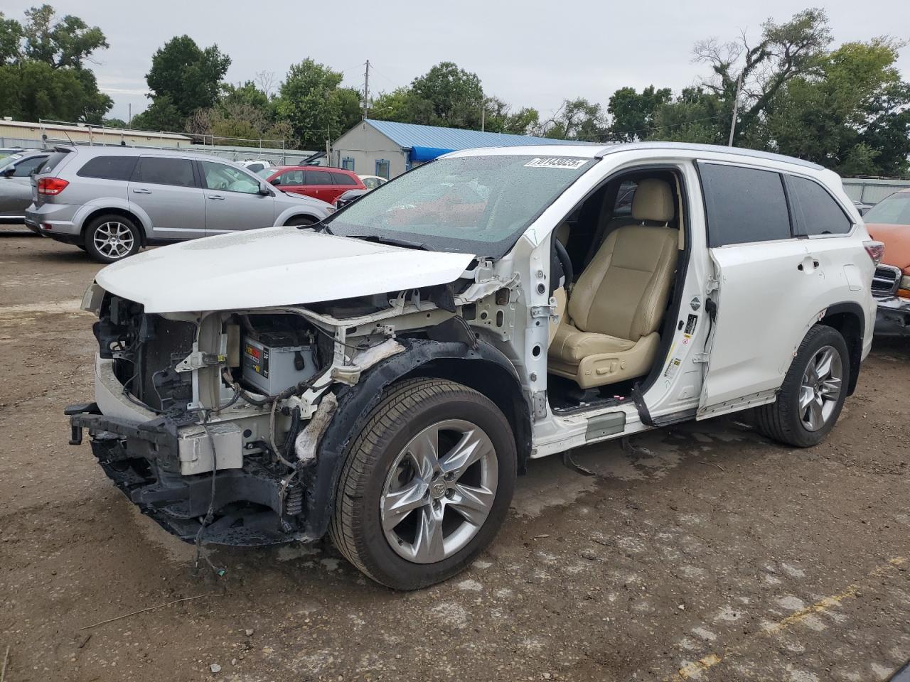 TOYOTA HIGHLANDER 2015