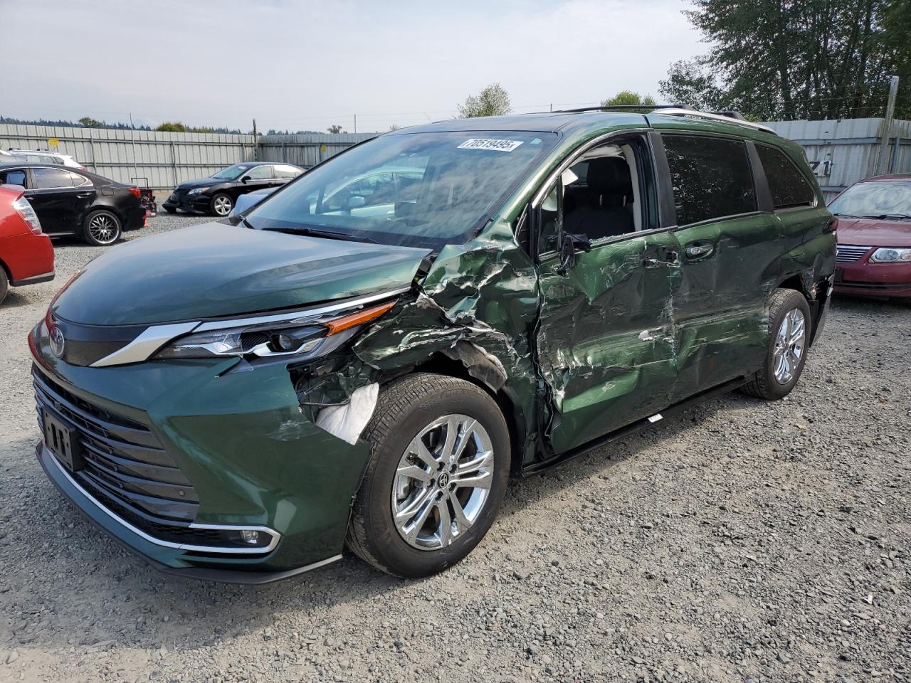 TOYOTA SIENNA LIMITED 2024