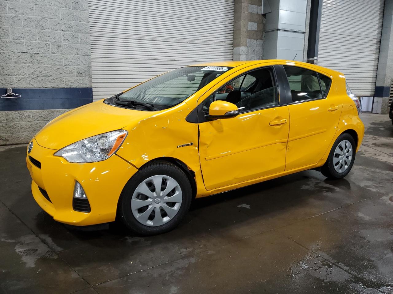 TOYOTA PRIUS C 2014